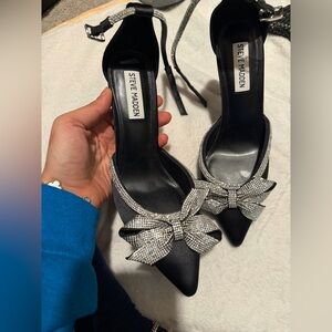 Steve Madden Black and Silver Bow Heels